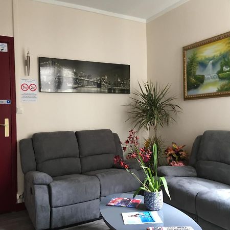 Hotel De Strasbourg Aulnay-sous-Bois Εξωτερικό φωτογραφία