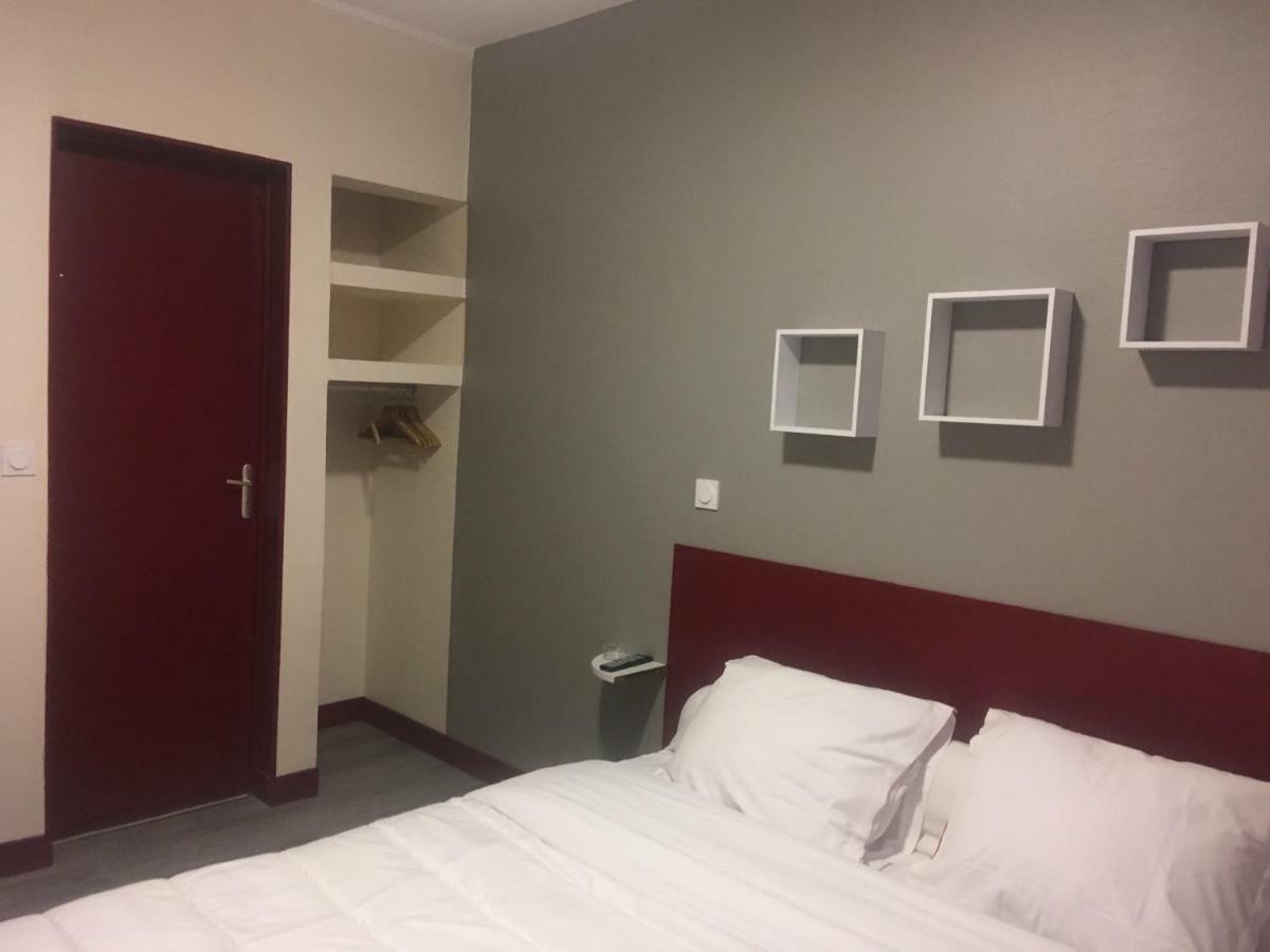 Hotel De Strasbourg Aulnay-sous-Bois Εξωτερικό φωτογραφία